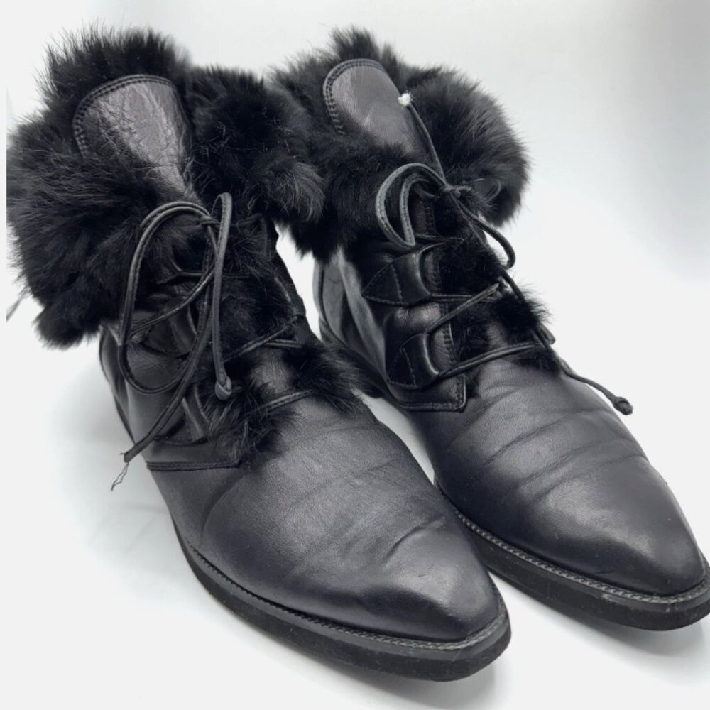 Stuart Weitzman Black Leather Faux Fur Lace Up Ankle Booties Made in Spain 10AA